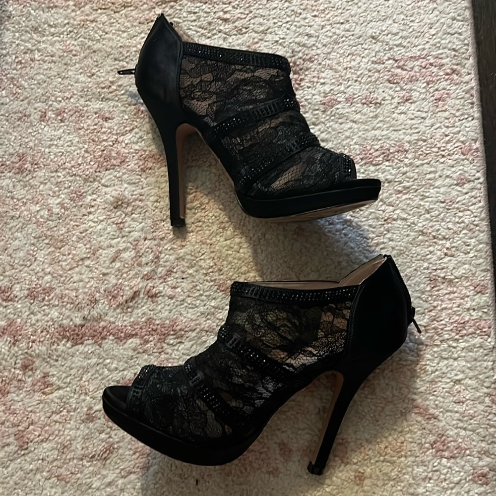Black lace peep toes booties
